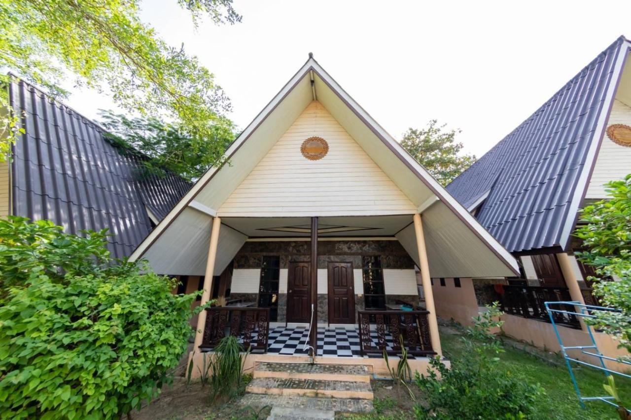 Tom Pizza Resort Koh Samet Exterior foto